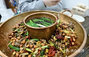 Dry Pot Beef, Offal, and Pre-cooked Beef Trio