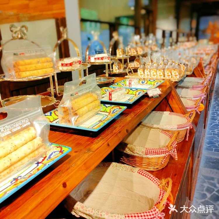 原来这里还有这么一条特色风情街｜隐藏在景区的美味💗