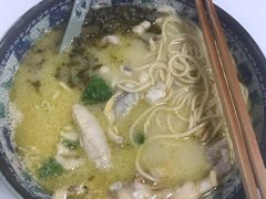 -明呈黄鱼面馆(斜土路店)