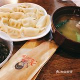 卤肉饭套餐、黑椒牛肉套餐，还可以，配的饮料