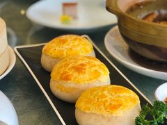 酥皮叉烧包-白天鹅宾馆-宏图府餐厅