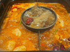 -老牌坊云南鱼豆花火锅(爱建店)