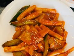 鱼饼炒年糕-桃园中华料理炸酱面(燕儿岛路店)