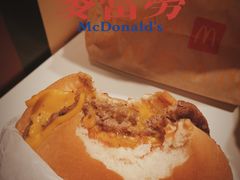 双层吉士汉堡-麦当劳(凯德广场店)