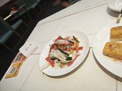 -阿瓦山寨·湘菜现炒·剁椒鱼头王(咸阳总店)