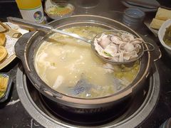 小椒娘酸菜鱼-小椒娘撒椒鱼火锅(三八广场店)