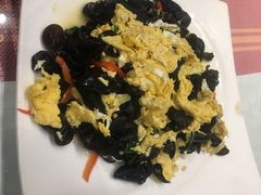 鸡蛋炒木耳-巴依老爷新疆美食(清华东门店)