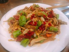 -萨宁音登锡伯风味餐厅(一楼店)
