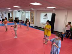 -adidas壹跆运动馆(世纪经贸大厦店)
