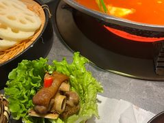-湊湊火锅·茶憩(杭州湖滨银泰in77店)