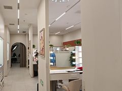 -HIMO海马体照相馆(上海华润CP静安店)