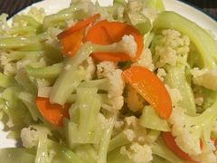-孙家外婆•长春地标美食新名片(吾悦广场店)