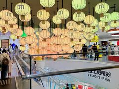 -m豆巧克力世界(上海世茂广场店)