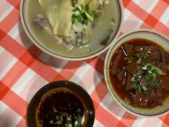 -老方桌烂蹄花川菜馆(九龙坡店)