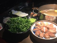 -左庭右院鲜牛肉火锅(新梅广场店)