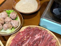 鲜切牛肉-黔有有贵州酸汤夺夺粉火锅(五味十字店)