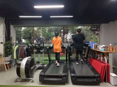 -征成健身连锁私教工作室(九公里店)