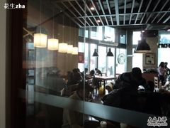 大堂-星巴克臻选(莘庄仲盛店)