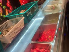 -野山舂·贵州现舂酸汤火锅(鸿通城店)