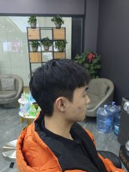 -藤野造型烫染·漂发