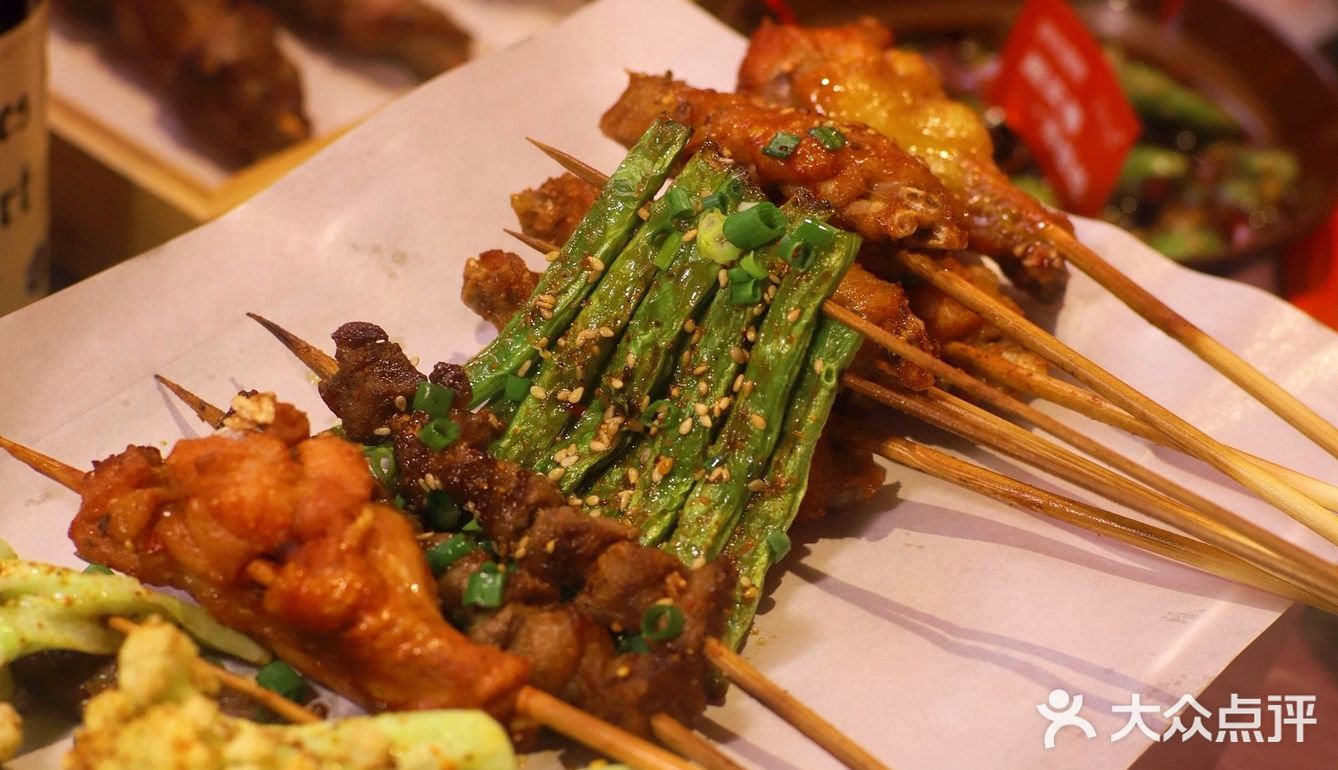 在福州！在福州！属于年轻人的赛博朋克风烧烤店！ 