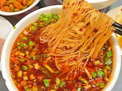 -牛一嘴·兰州牛肉面·大盘鸡(财富中心店)