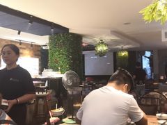 大堂-顶峰夜宴·龙虾烧烤大排档(九江学院店)