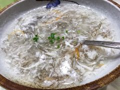 -侬佳蒸菜馆(听潮店)
