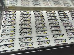 -重庆风格眼镜(雅兰国际大厦店)