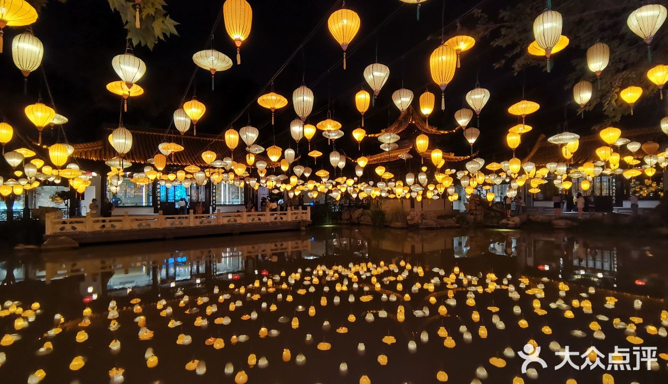 逛逛扬州的瘦西湖夜市