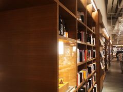 -茑屋书店(天目里店)