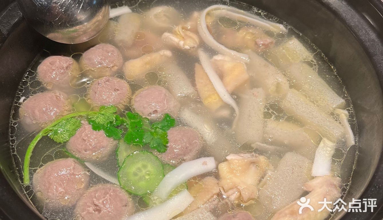 据说是正宗的海南椰子鸡