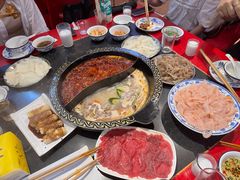 -重庆三峡火锅城(梅林店)
