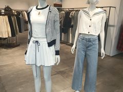 -URBAN REVIVO(上海中庚漫游城店)