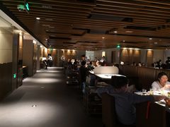 大堂-海底捞火锅鲜切牛肉主题店(长寿路店)