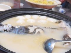 -香山湖家家宴(中山陵店)