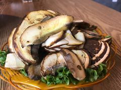 -菌海森林·非遗野生菌火锅(西山区滇池路摩根道店)