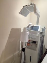 -洛伊科技抗衰护肤中心