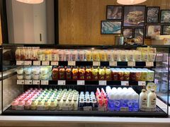 -巴黎贝甜(大宁国际商业广场店)
