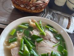 -金卯白肉罩火烧