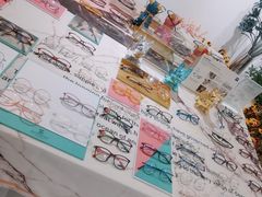 -肆兮眼镜·蔡司·徕卡战略合作店(大坪店)