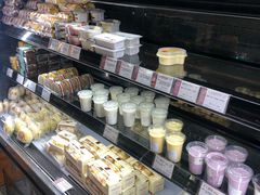 面包甜点陈列柜-苹果花园(桂林路店)