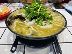 -肥汁米蘭香港米线(长宁来福士店)