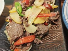 酸木瓜炒牛肉-紫滇源云南生态菜(丹凤街店)