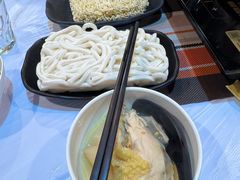 -鲜入围煮花胶鸡海鲜火锅