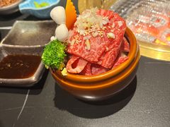 -山川小町·极番烧肉(新地假日广场店)