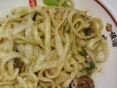 -顺溜·手工刀削面·黑金店(铜锣湾店)