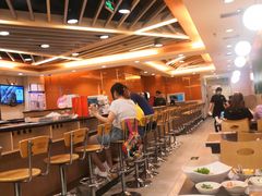 大堂-呷哺呷哺(世贸.工三店)