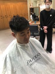 -蘑菇发型