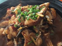 石锅鱼-徽州美食(三十年老店)